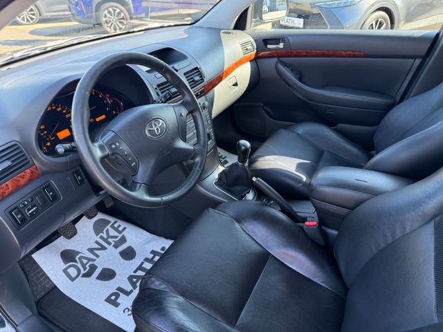 Toyota Avensis Kombi 2.0 Executive