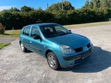 Renault Clio 2  1.2 L TÜV NEUE bis 07.27 (... - Renault Clio aus 2004: 1.2