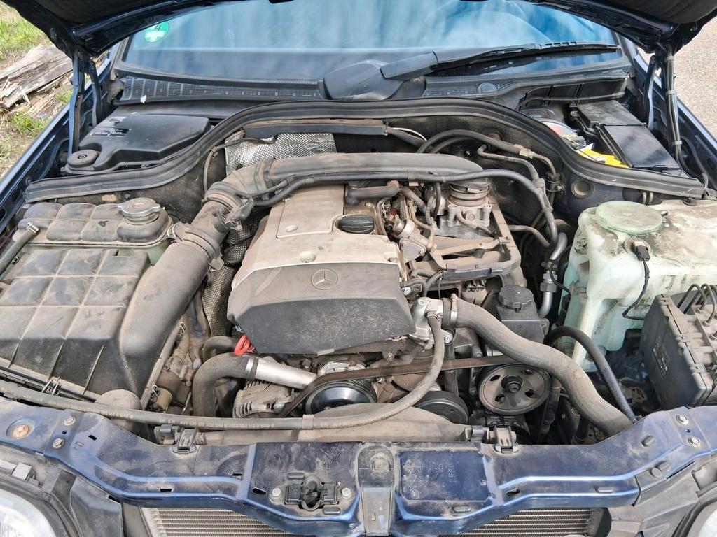 Mercedes-Benz C 200