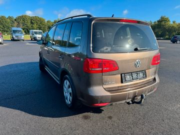 Volkswagen Touran - 9