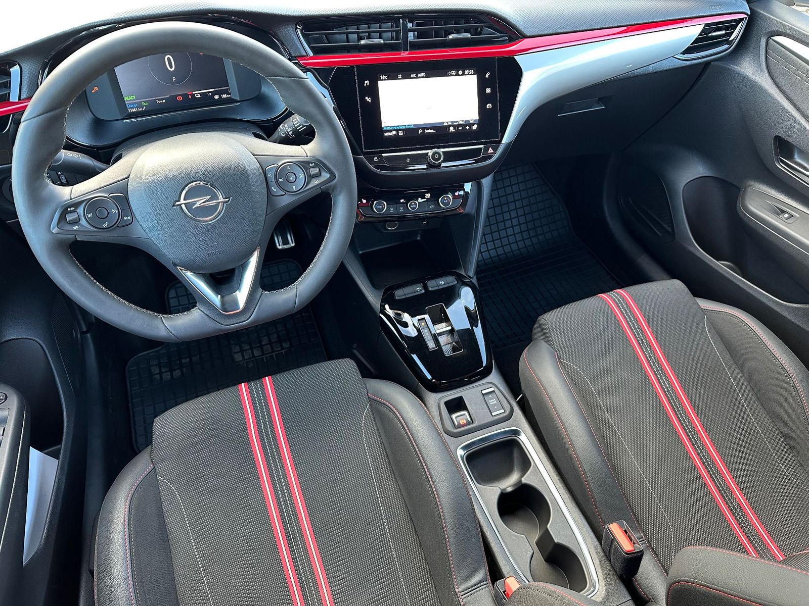 Fahrzeugabbildung Opel Corsa -e F GS NAV+LED+18ZOLL+SHZ+KEYLESS+CARPLAY