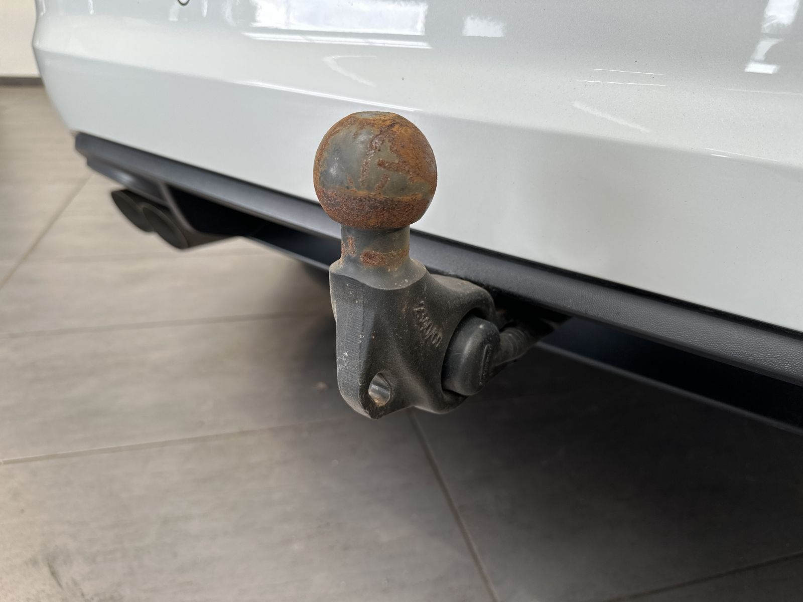 Fahrzeugabbildung Volkswagen Touran 2.0 TDI DSG Highline NAV+LED+AHK+KAM+PANO