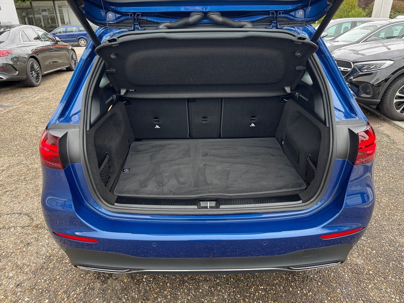 Fahrzeugabbildung Mercedes-Benz B 200 Progressive *Distronic*Totwinkel*360°*LED*