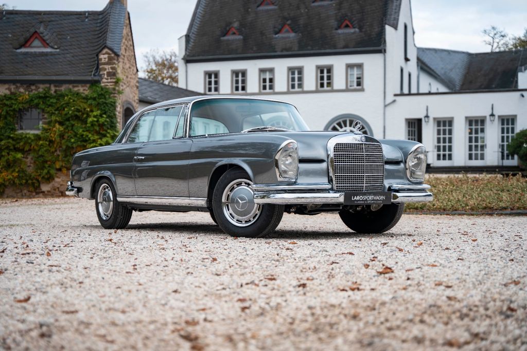 Mercedes-Benz 280