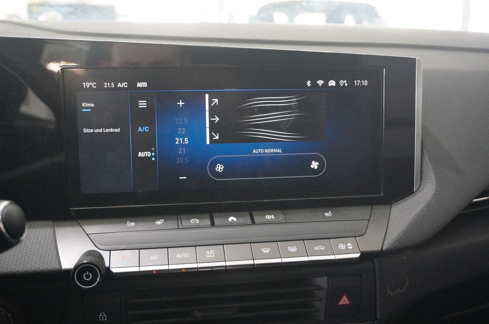 Fahrzeugabbildung Opel Astra L ST 1.5D EDITION NAVI/LED/KAMERA/SHZ/DAB+