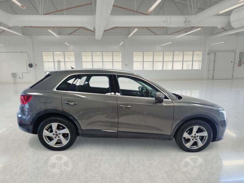 Audi AUDI Q3 35 TDI S TRONIC BUSINESS ADVANCED SUV imagem 3
