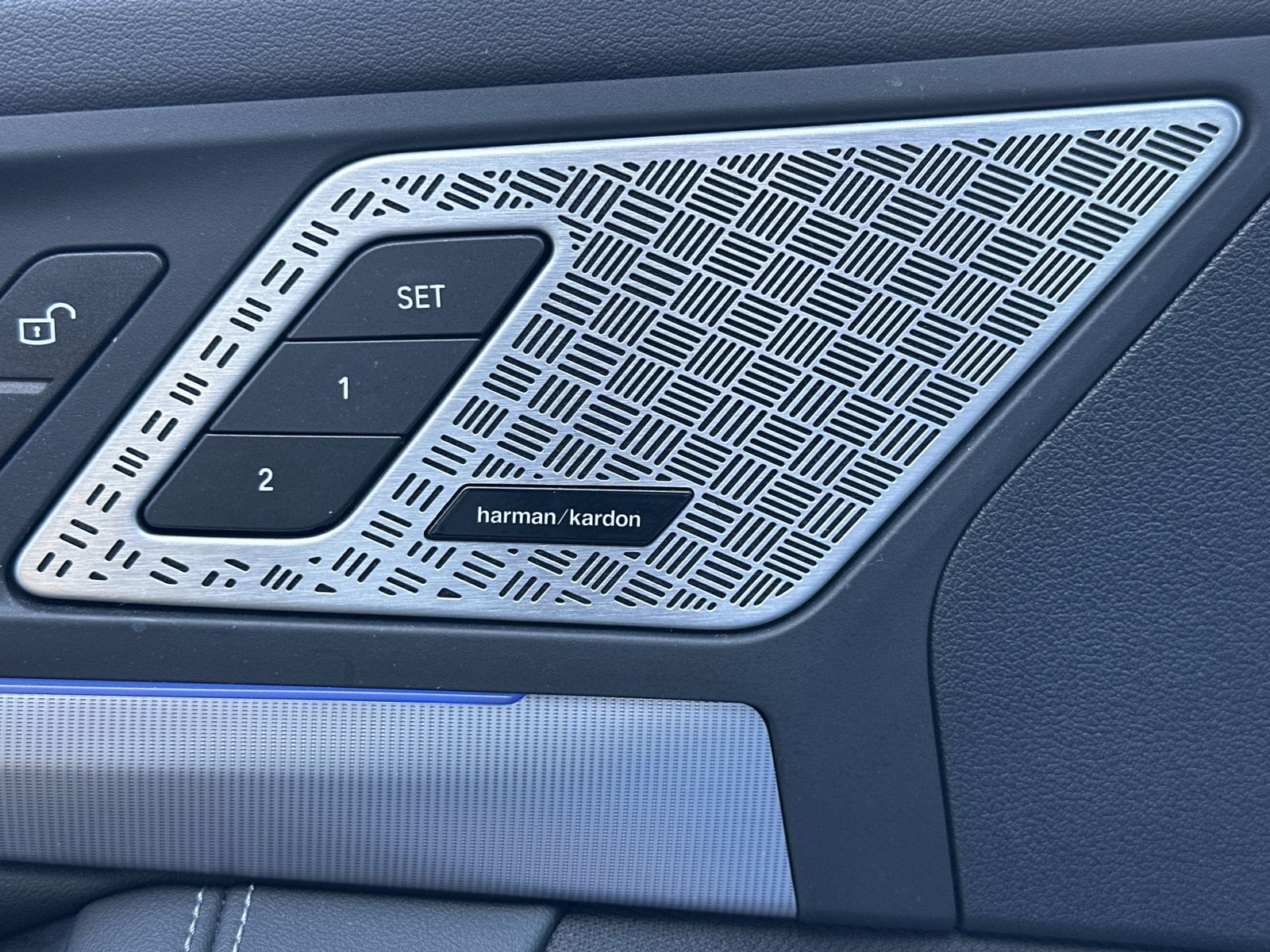 Fahrzeugabbildung BMW 223i Active Tourer M-Sport NAV+LED+ACC+360°+PANO