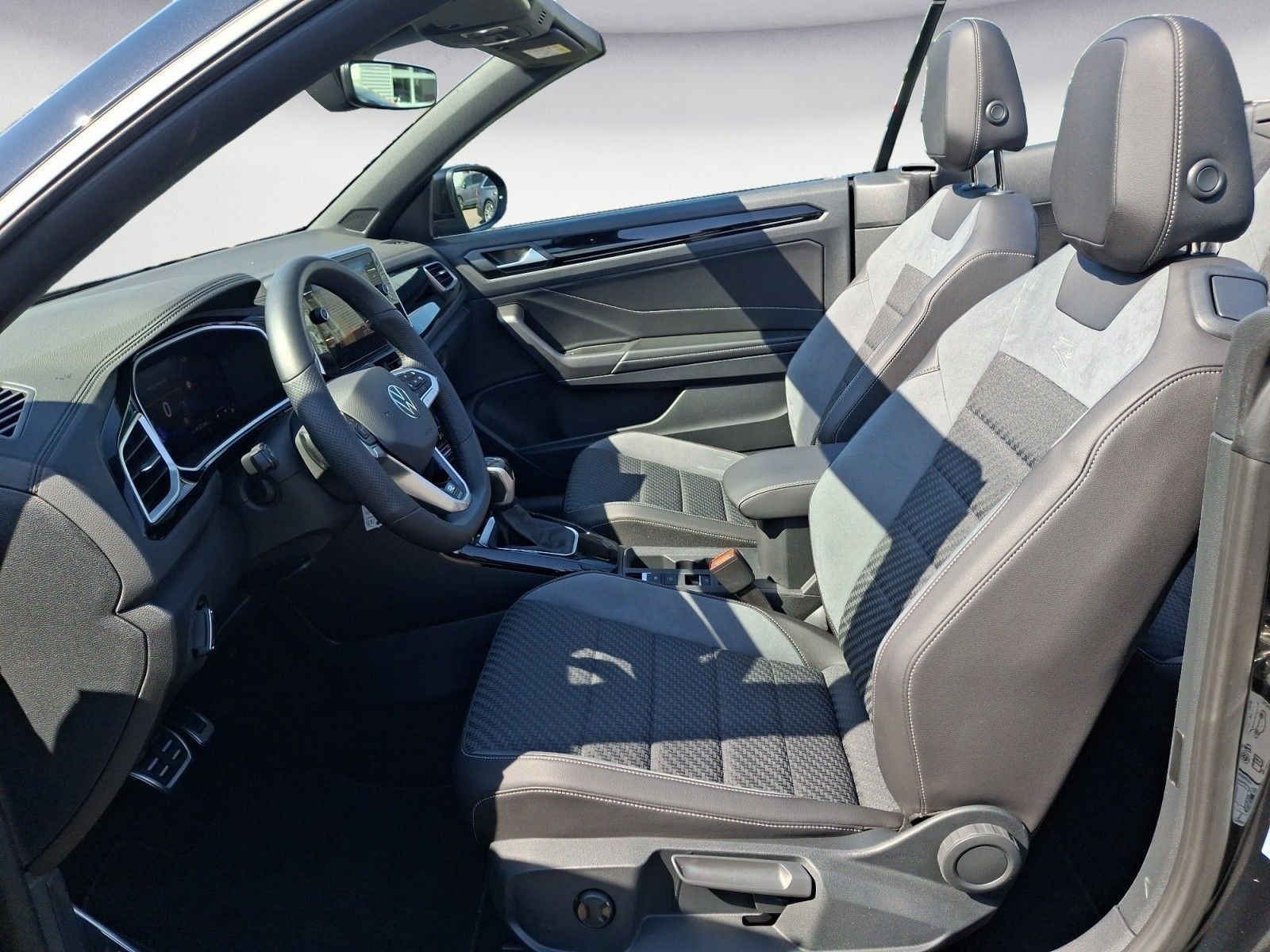 Volkswagen T-Roc - Bild 8