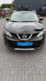 Nissan Qashqai 1.6 dCi DPF Xtronic Black Edition Bl... - Nissan Qashqai mit Diesel-Antrieb: Limousine, Automatik