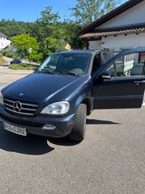Mercedes-Benz ML 400 CDI - - Mercedes-Benz ML 400 mit Diesel-Antrieb