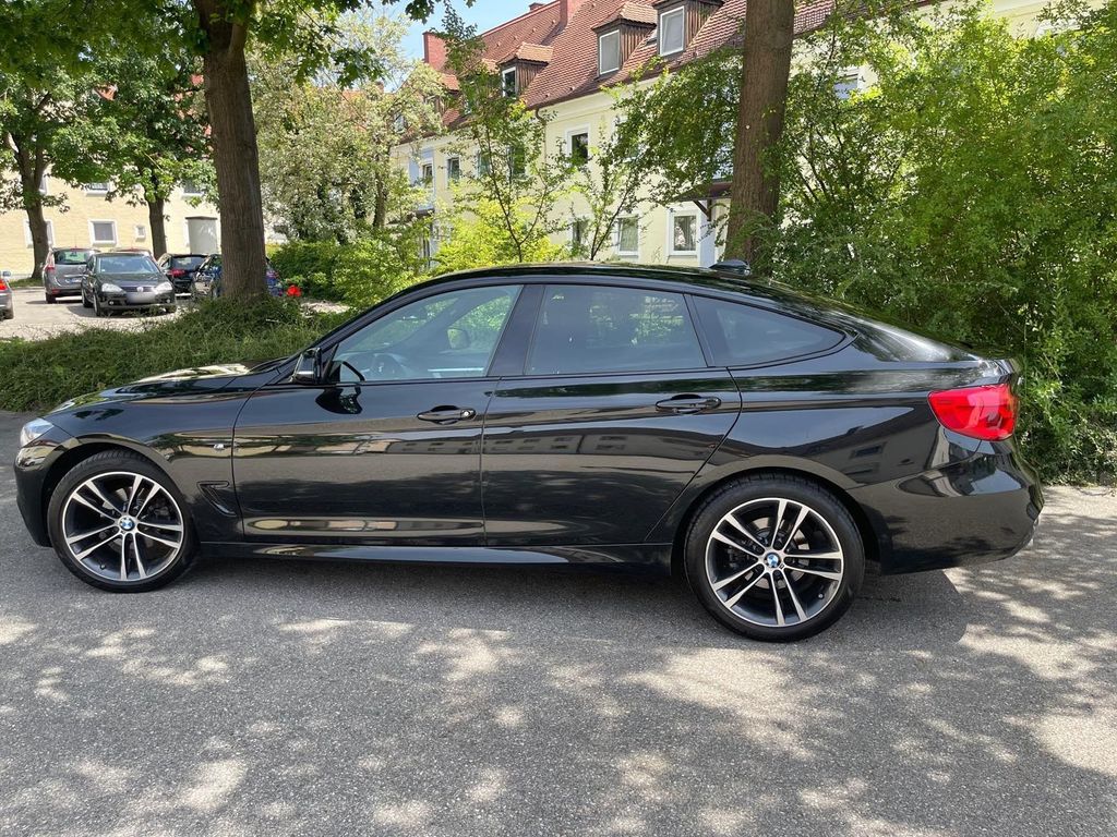 Image of BMW 320