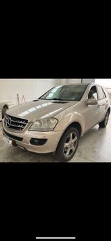 Mercedes-Benz Ml320 - Mercedes-Benz ML 320 in Bielefeld