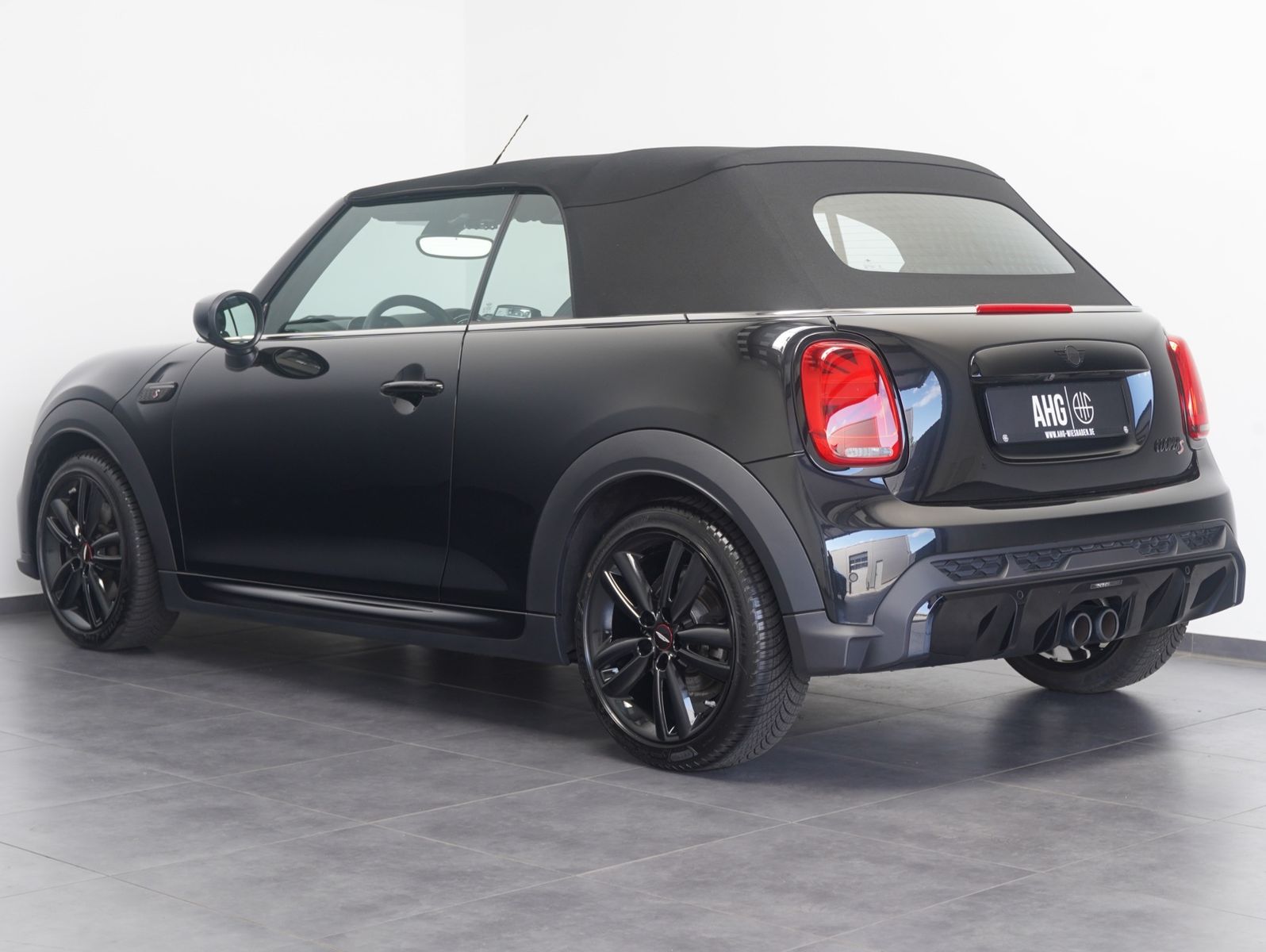 Fahrzeugabbildung MINI Cooper S Cabrio John Cooper Works Trim