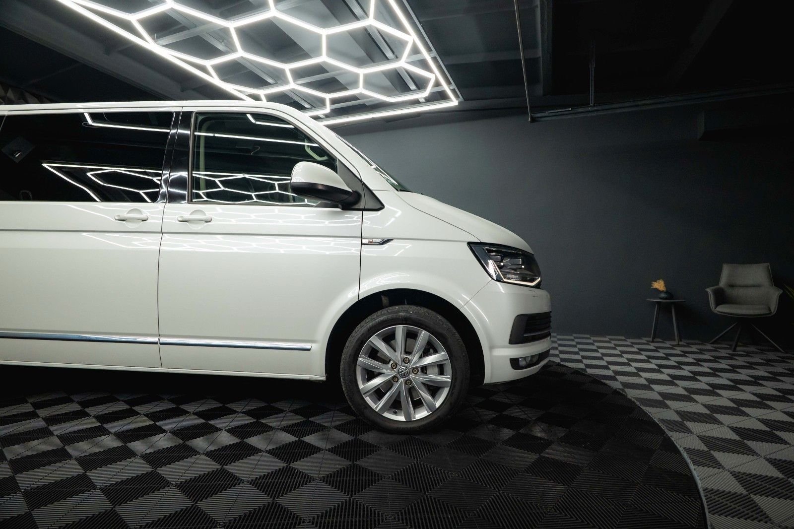 Fahrzeugabbildung Volkswagen T6 Multivan Generation Six *LED*Memory*ACC*