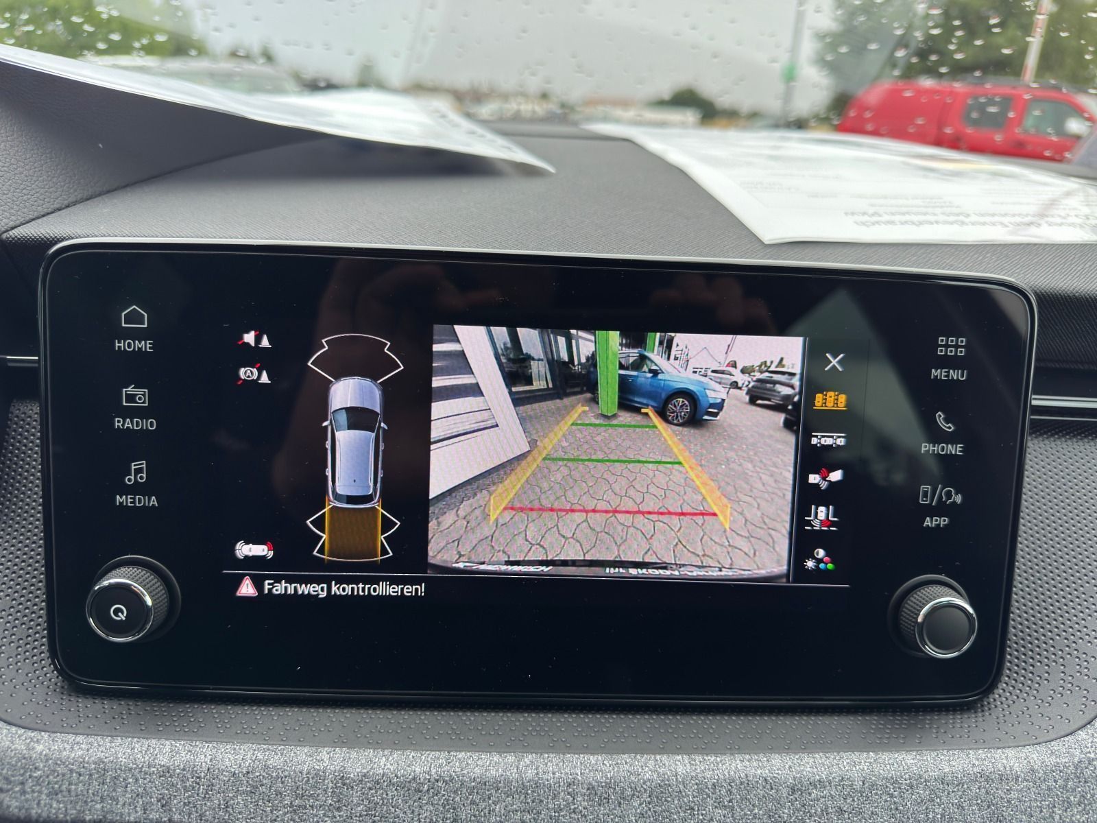Fahrzeugabbildung SKODA Kamiq Selection 115PS DSG*RFK*LED*PDC*SmartLink