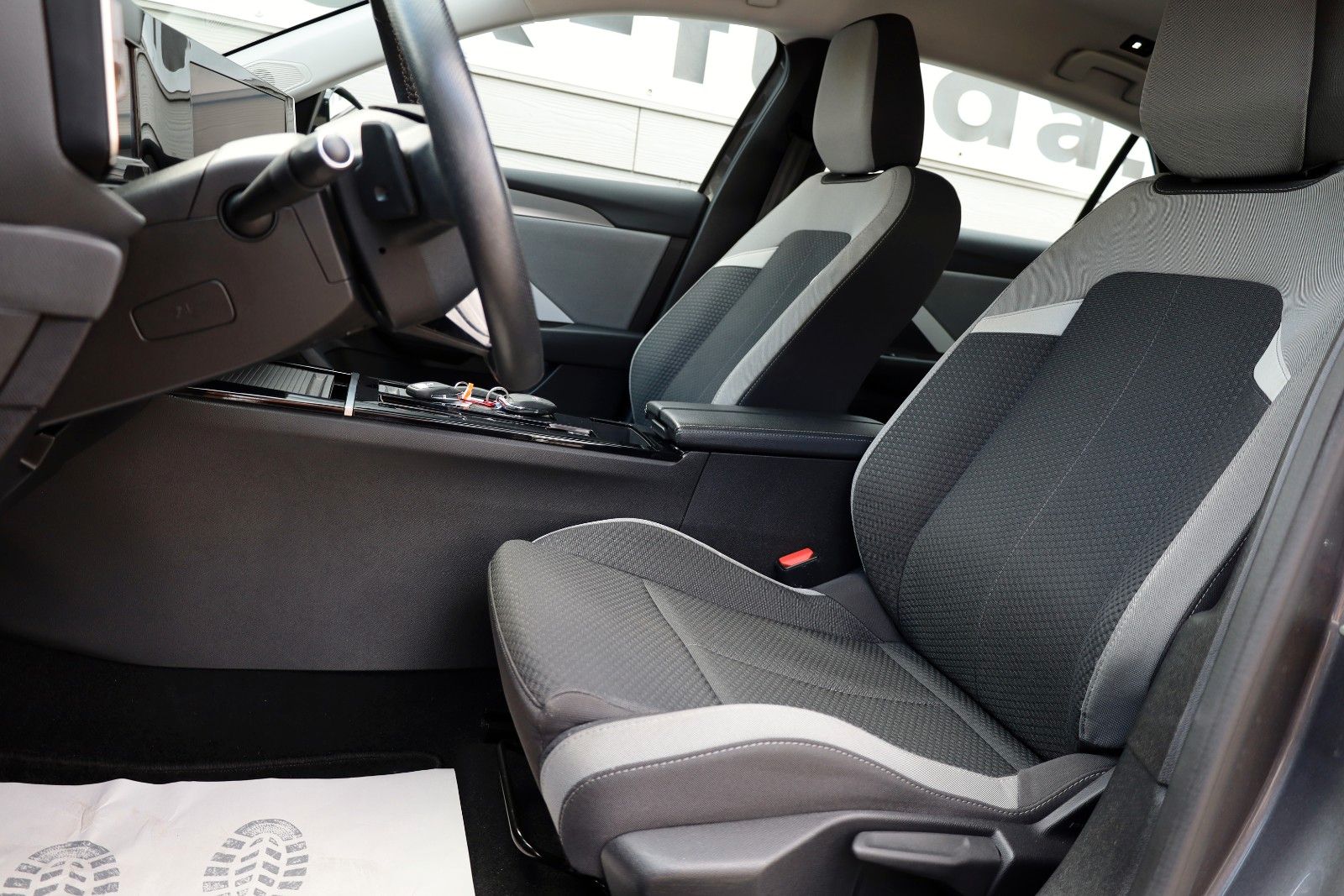 Fahrzeugabbildung Opel Astra L Lim.Plug-in Hybrid,Kamera,Mirrorlink,ACC