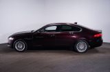Jaguar XF 2.0 20d Pure Aut.*RFK*Keyless*Winter-P*Hifi*N - Jaguar XF mit Diesel-Antrieb: 2.0
