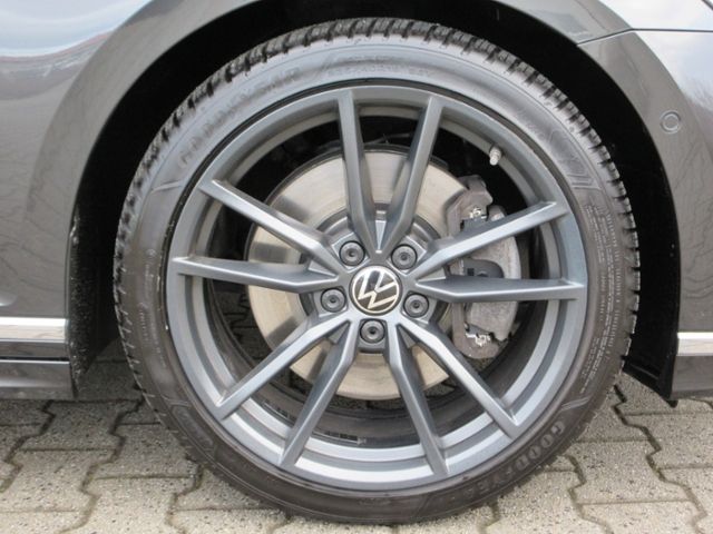 Passat Variant 2.0 TSI 272 PS 4M DSG R-Line PANO