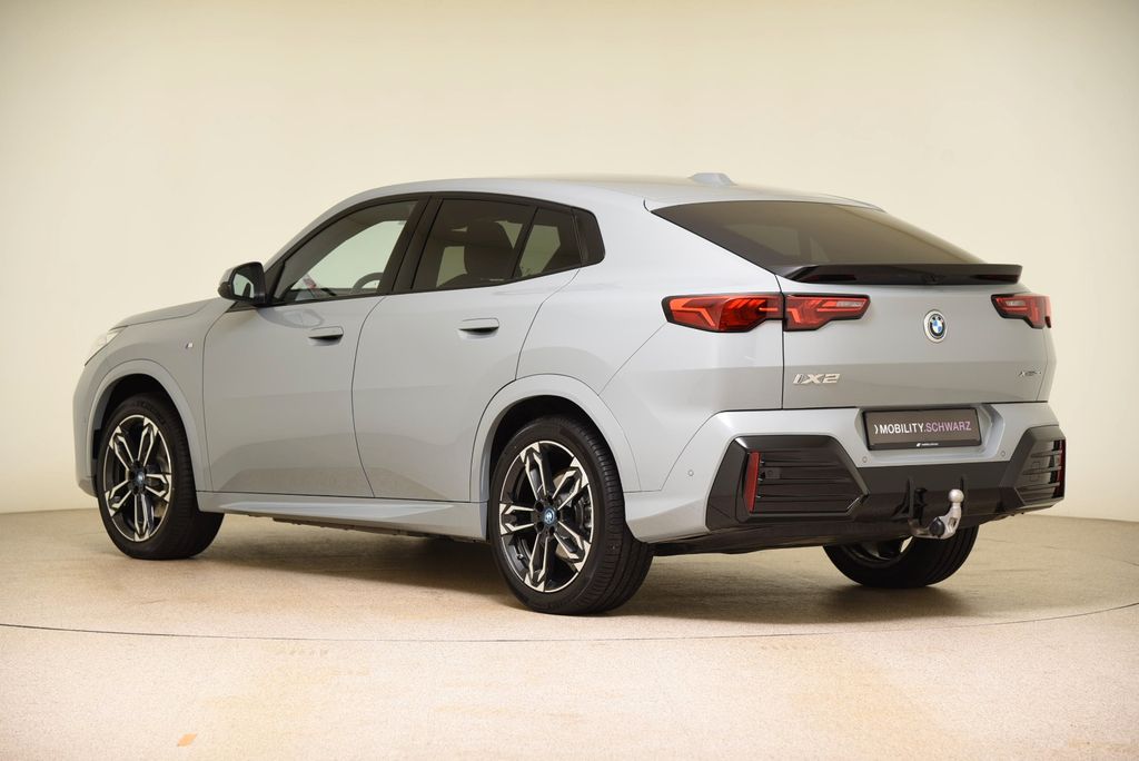 BMW iX2