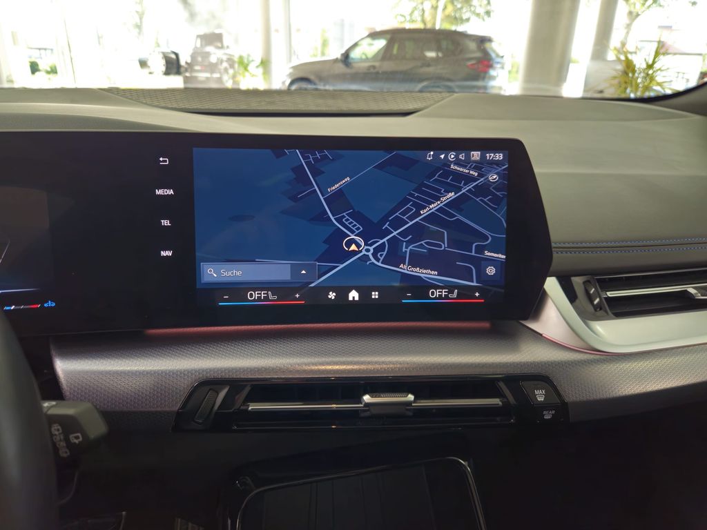BMW 218 Active Tourer M Sport*LED*PANO*KEYL*ACC*TOTW