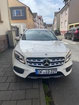 Mercedes-Benz GLA 200 AMG Line AMG Line - Mercedes-Benz GLA 200 in Frankfurt (Main)