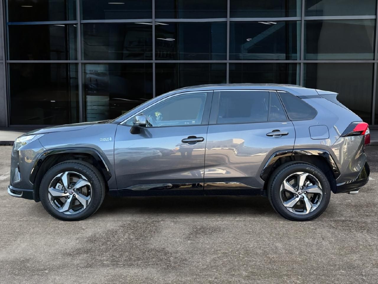 Fahrzeugabbildung Toyota RAV4 Plug-in Hybrid 4x4