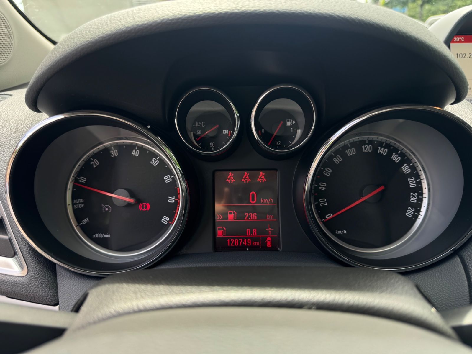 Fahrzeugabbildung Opel Mokka Color Innovation ecoFlex*Xenon*Leder*8Fach