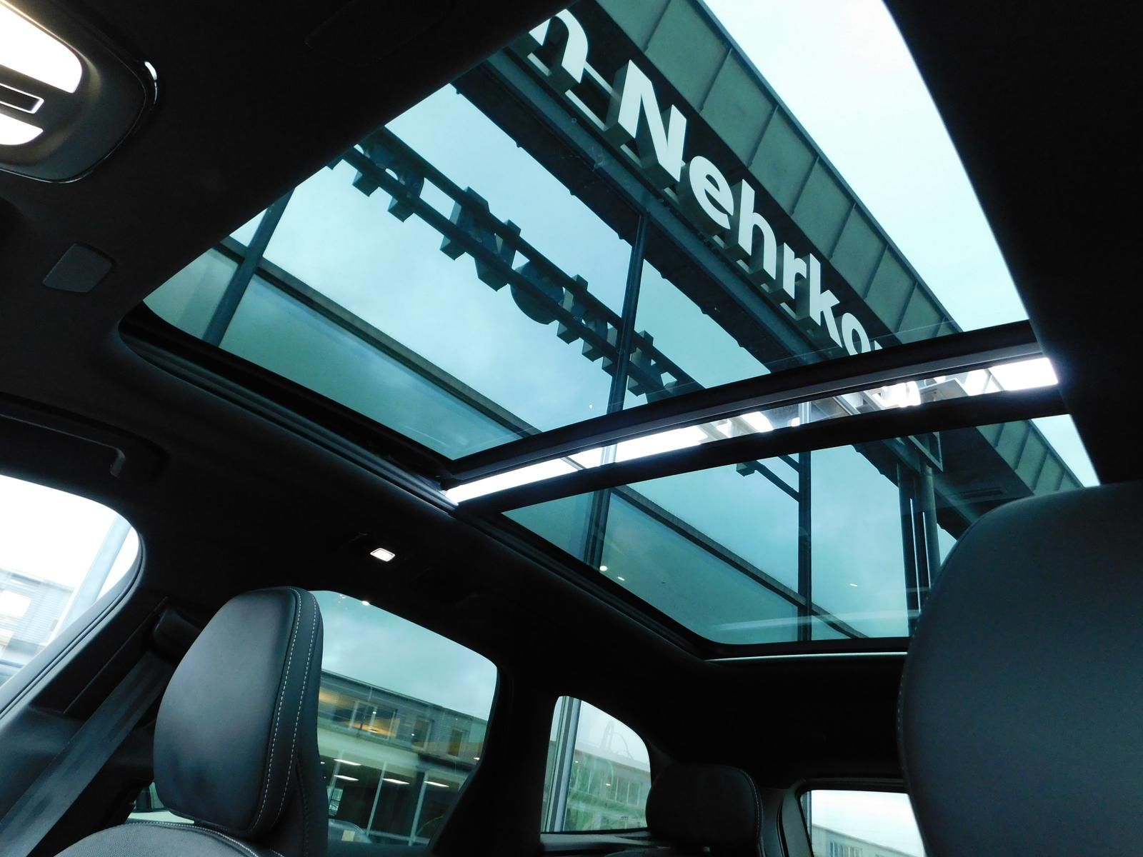 Fahrzeugabbildung Volvo XC60 T6 Recharge Plus Black Edition