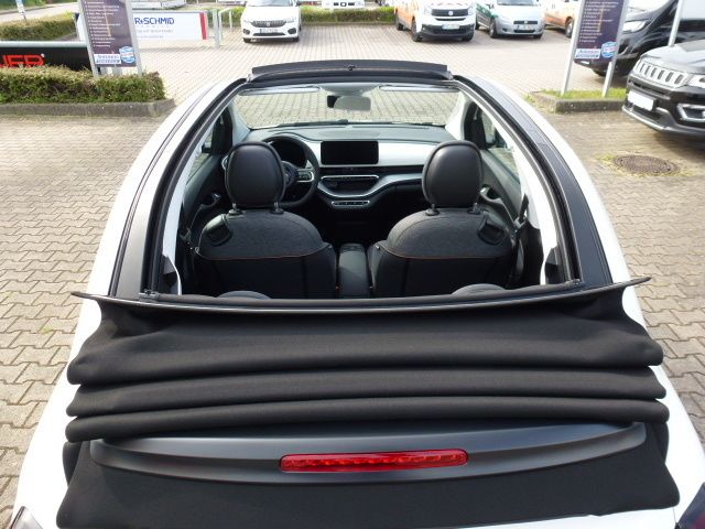 Fahrzeugabbildung Fiat 500 500e Cabrio 42 kWh (118 PS)
