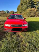 Audi A 4 1,6l Benzin - Audi A4 aus 1997: 1.6
