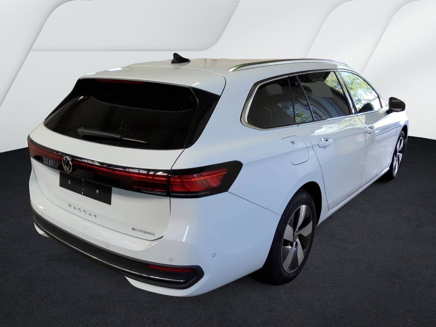Volkswagen Passat Variant 1.5 TSI DSG eHybrid Business AHK foto 3