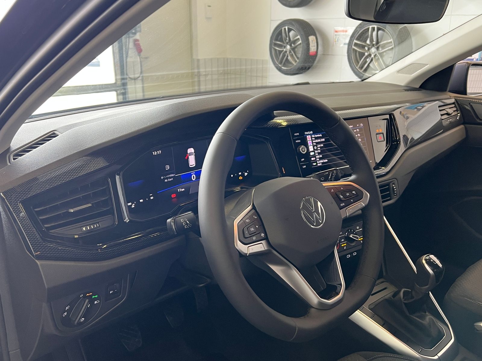 Fahrzeugabbildung Volkswagen Polo Life 1.0 TSI *LED, App Connect, PDC, Kamera