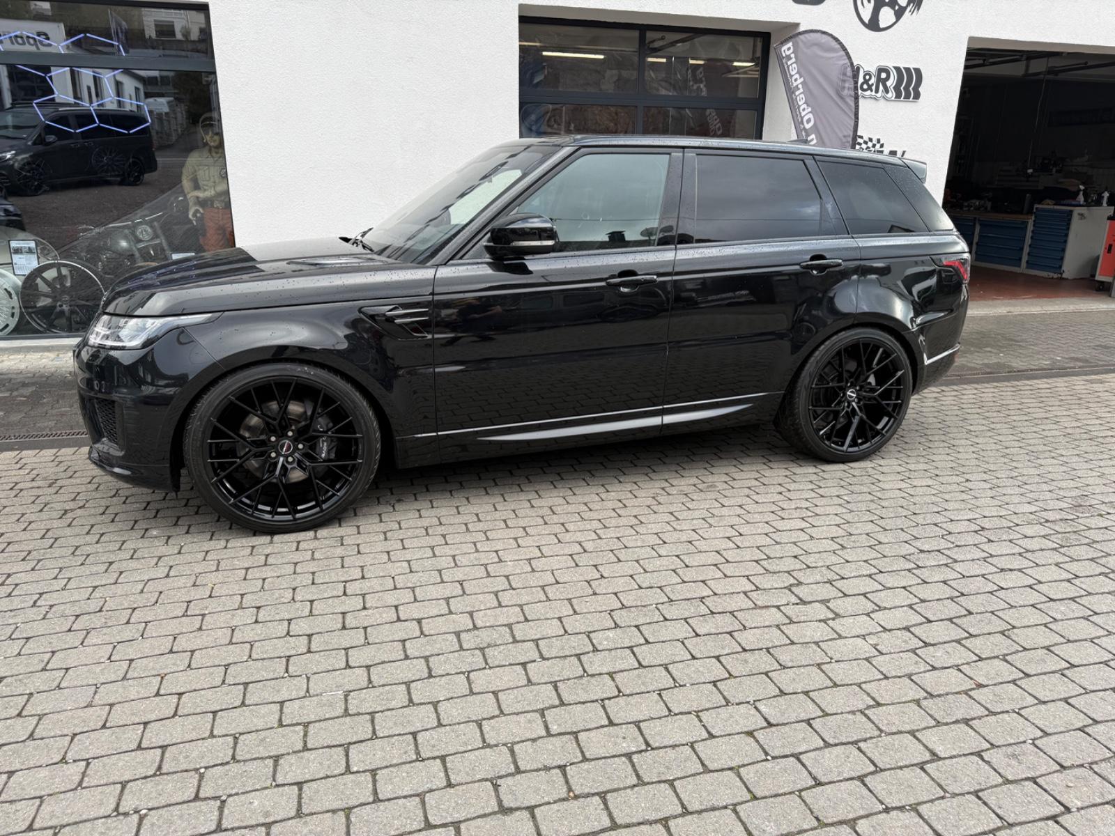 Land Rover Range Rover Sport HSE Dynamic  1 Hand pano Stand