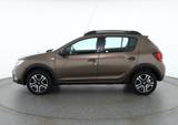 Dacia Sandero Stepway 0.9 TCe Celebration Navi AHK PDC - Dacia Sandero Celebration mit Benzin-Antrieb