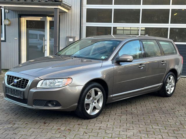 Volvo V70 Kombi Momentum *Automatik* Leder * Navi*SD