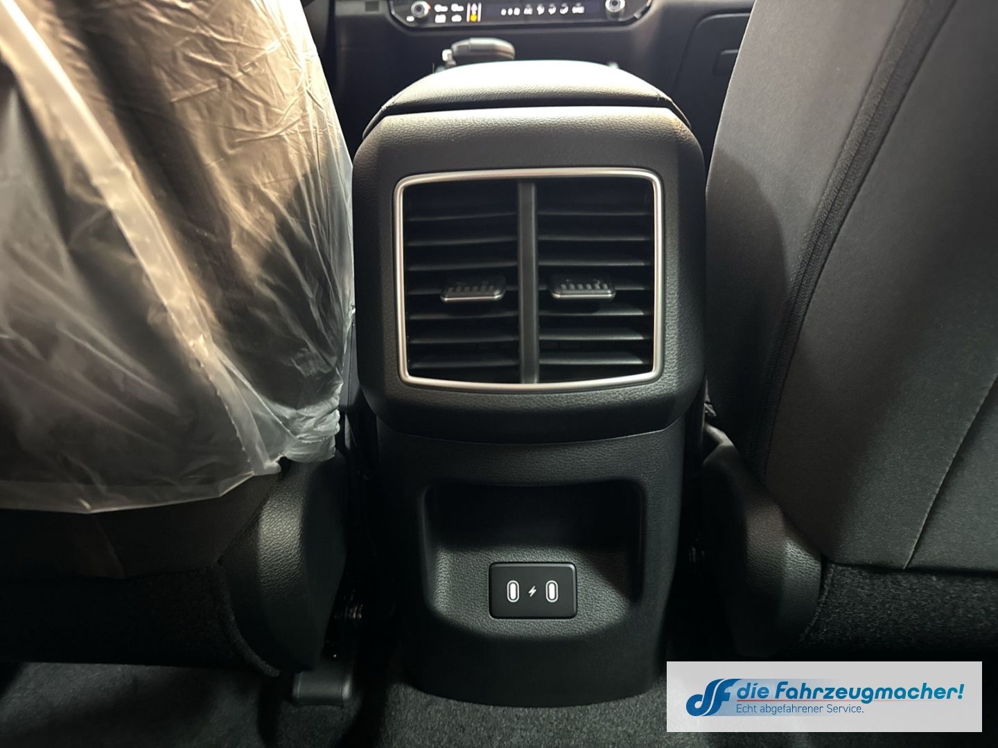 Fahrzeugabbildung Kia Sportage 1.6 T-GDI AWD 7DCT 2-Zonen-Klimaautomat