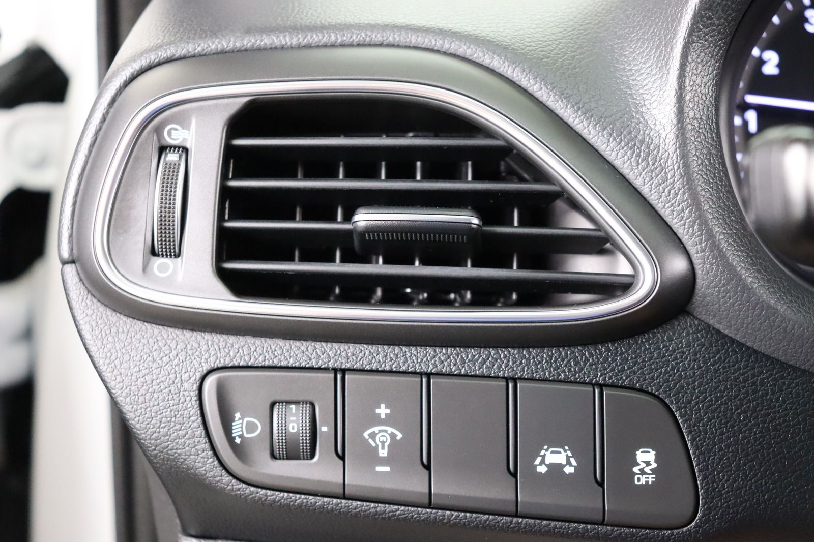 Fahrzeugabbildung Hyundai i30 T- GDi CW Family + * LED * Navi * DAB+ *