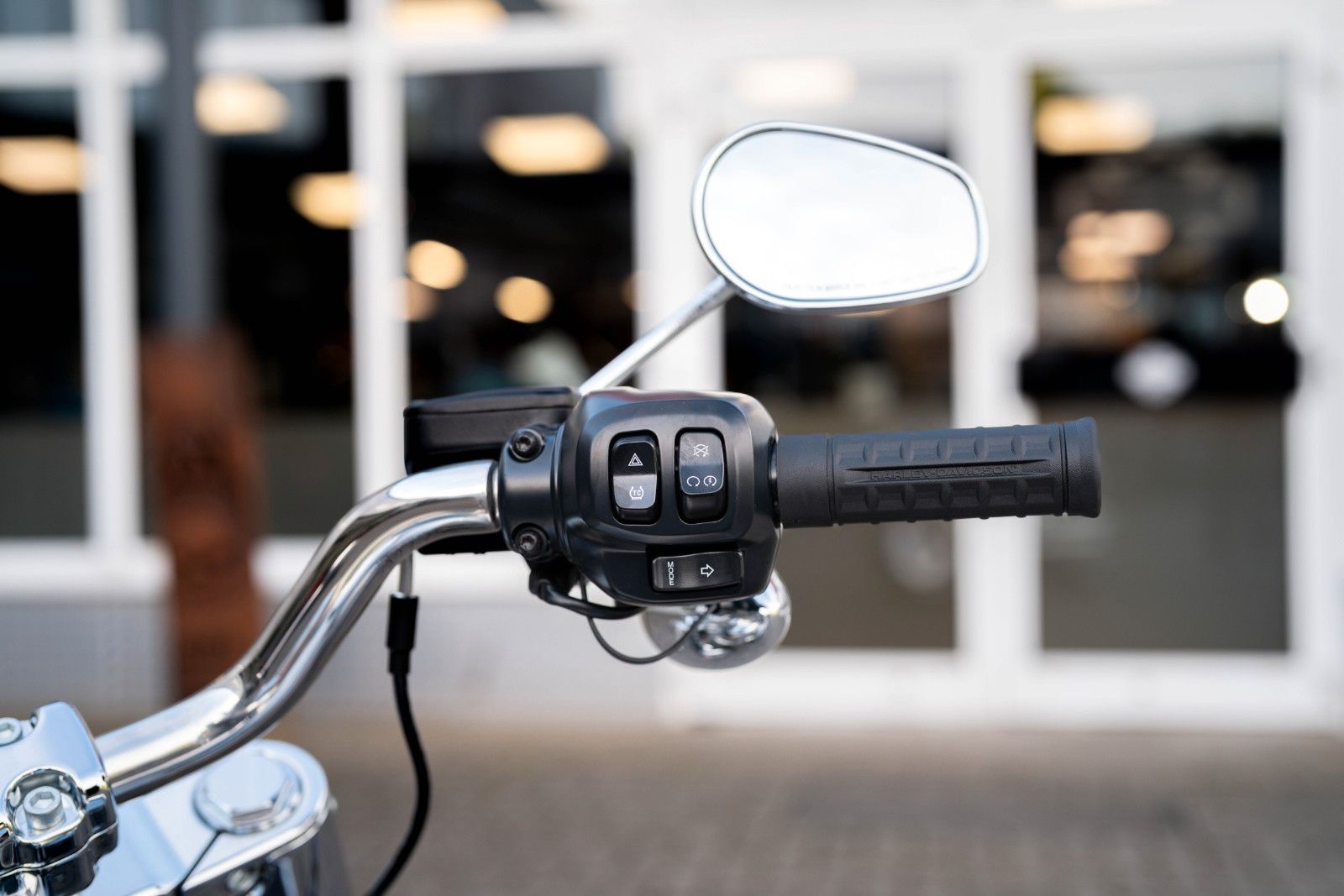 Fahrzeugabbildung Harley-Davidson FLSTFI Fat Boy Gray Ghost - Neuwertig -