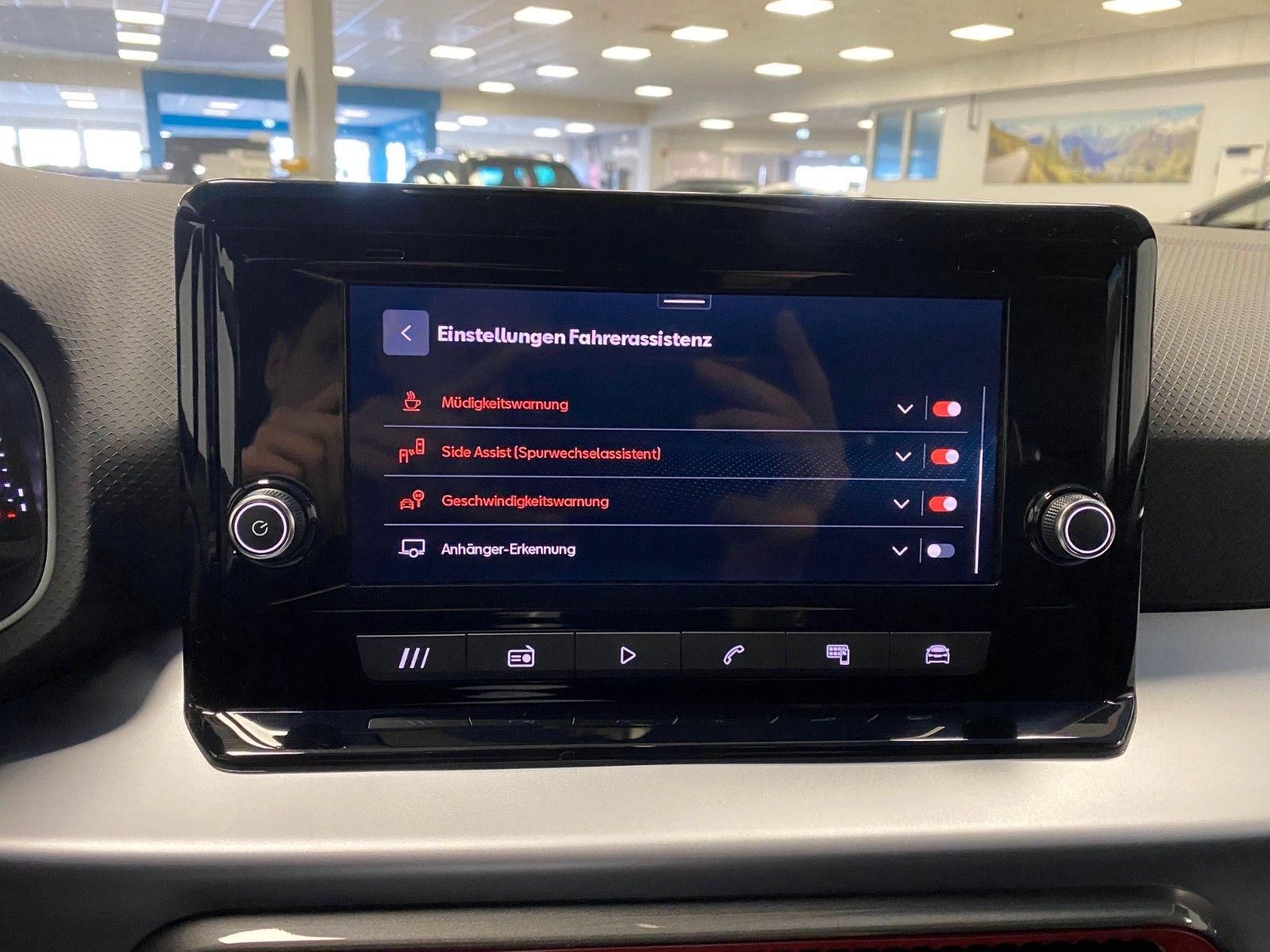 Fahrzeugabbildung SEAT Arona TSI FR DSG+AHK+5 Ja. GARANTIE+SPURWECHSEL+