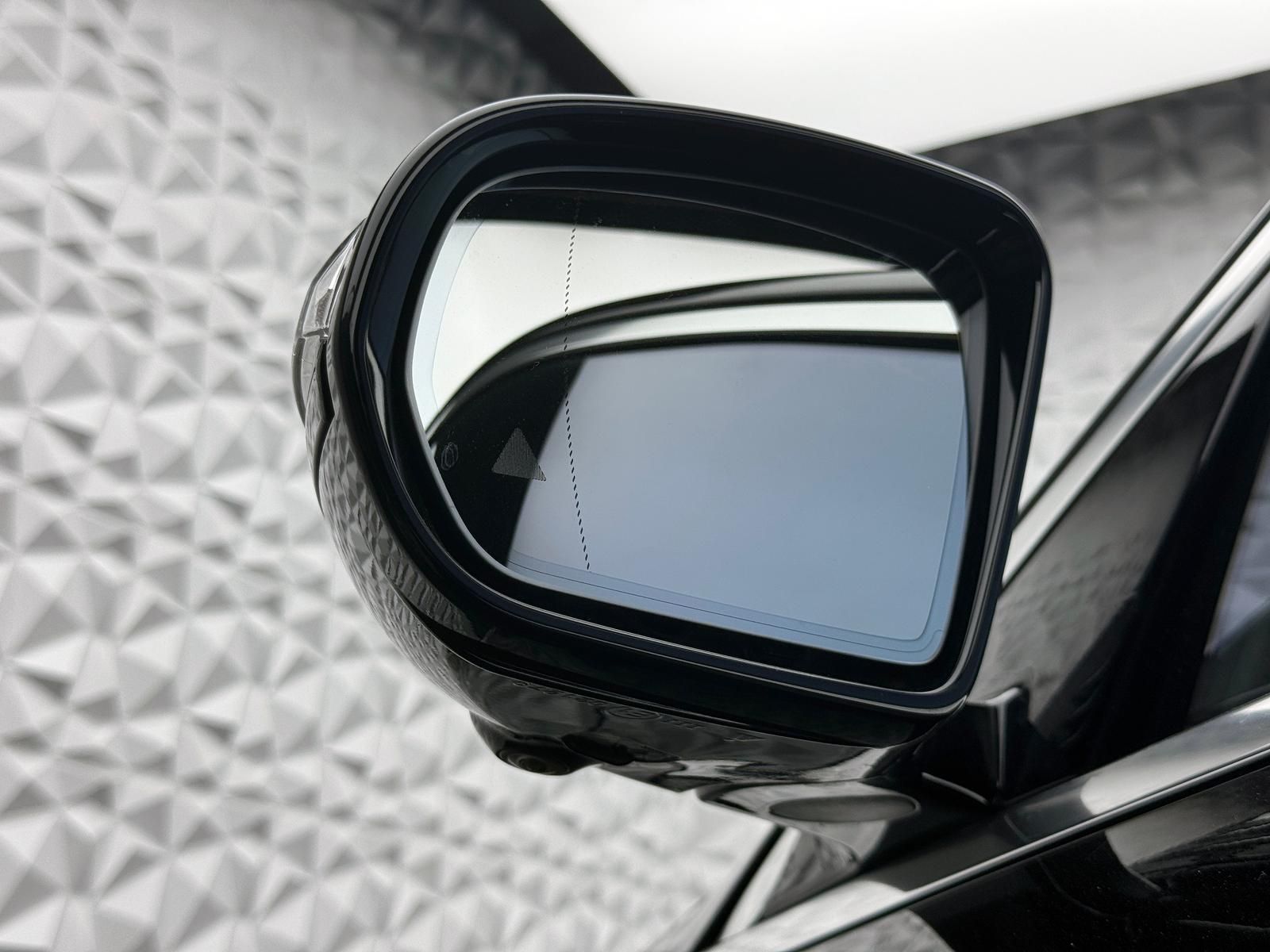 Fahrzeugabbildung Mercedes-Benz L 4MATIC/CHAUFFEUR/3xTV/BURM/PANO/DISTRO/HUD/360