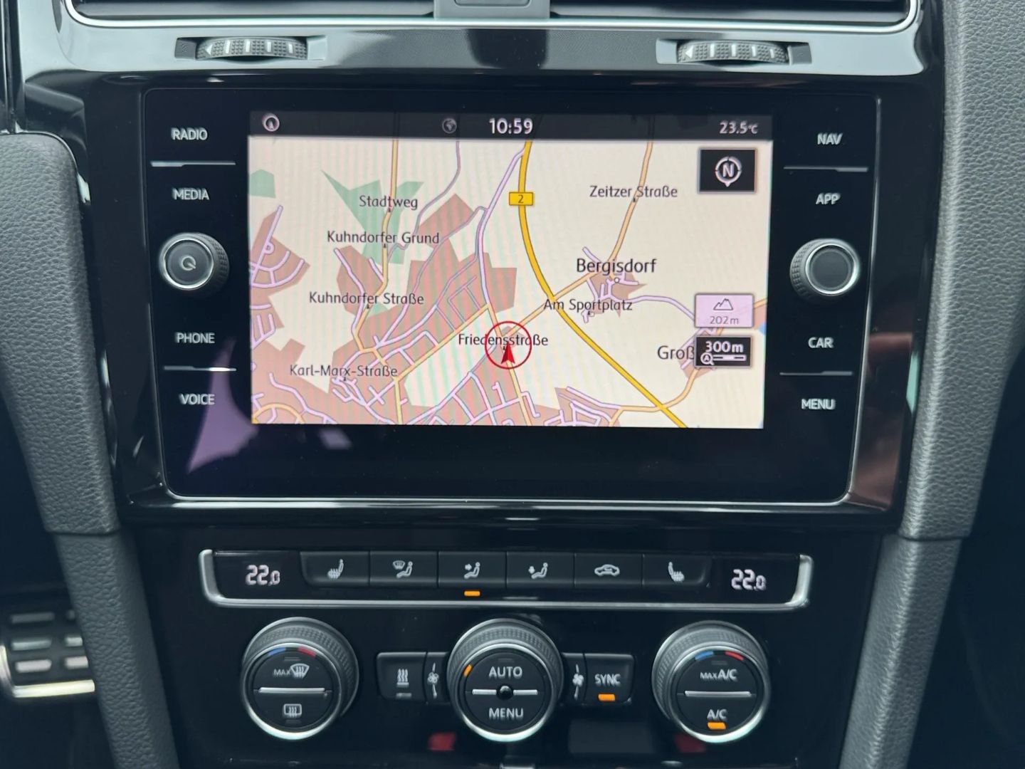 Golf VII 1.4 TSI DSG "SOUND" *NAVI*STDHZG*KEYL*