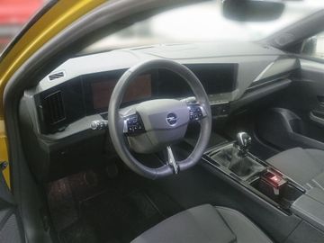 Fotografie des Opel Astra 1.2 Turbo GS