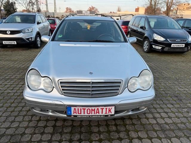 Mercedes-Benz C220 2007 — rear view