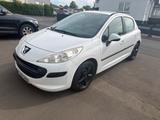 Peugeot 207 - Peugeot 207 aus 2009 mit Diesel-Antrieb