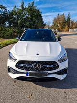 Mercedes-Benz GLA 250 8G-DCT AMG Line - Mercedes-Benz GLA 250 aus 2023