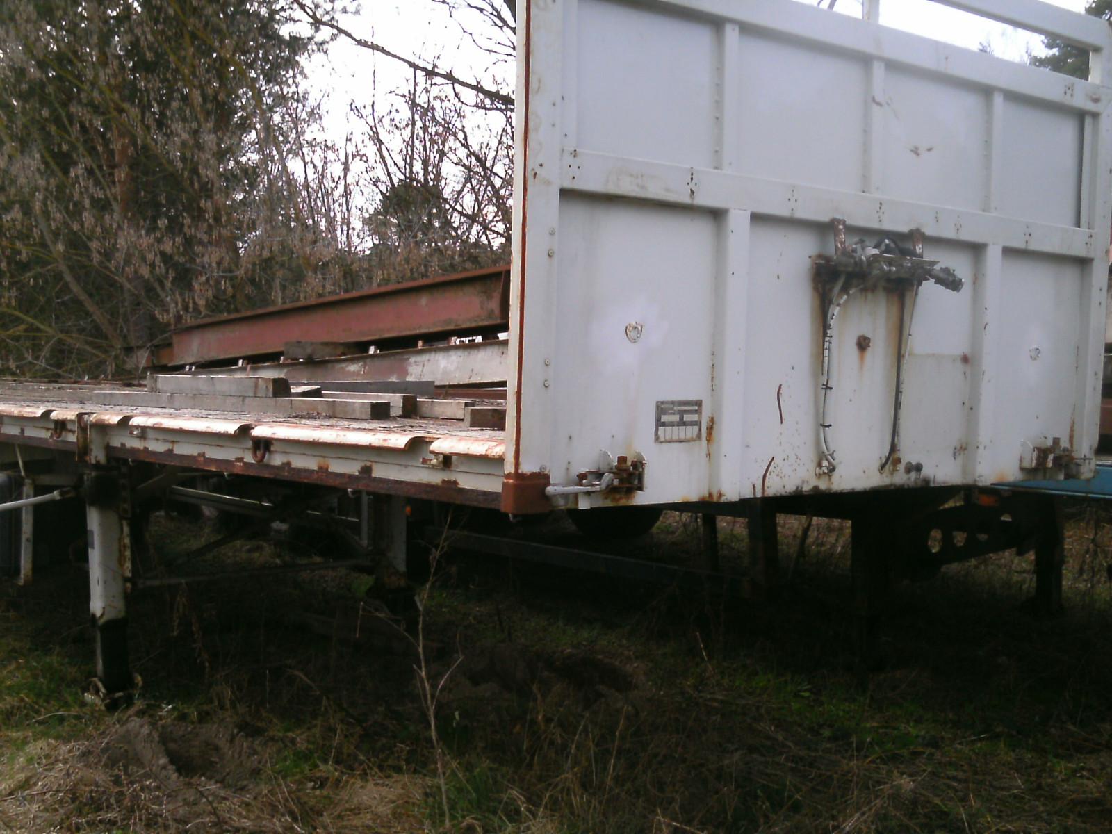 Andere Zwei Achsen / zwangsgelenkt