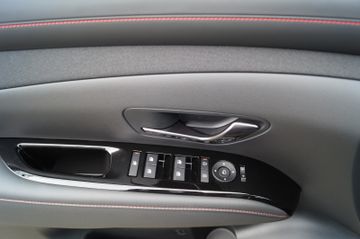 Hyundai Tucson 1.6 T-GDI N Line DCT PANODACH-NAVI-LED-