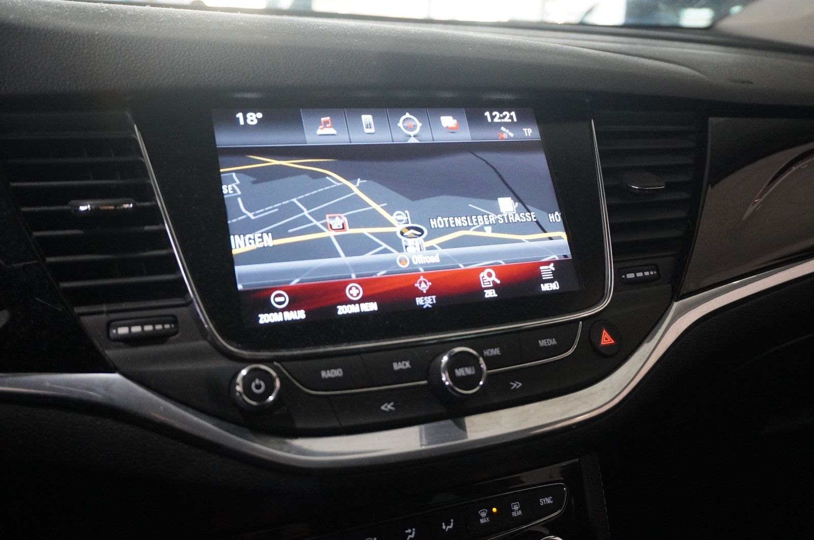 Fahrzeugabbildung Opel Astra K ST 1.4T INNOV. NAVI/LED/KAMERA/SPORT/AHK