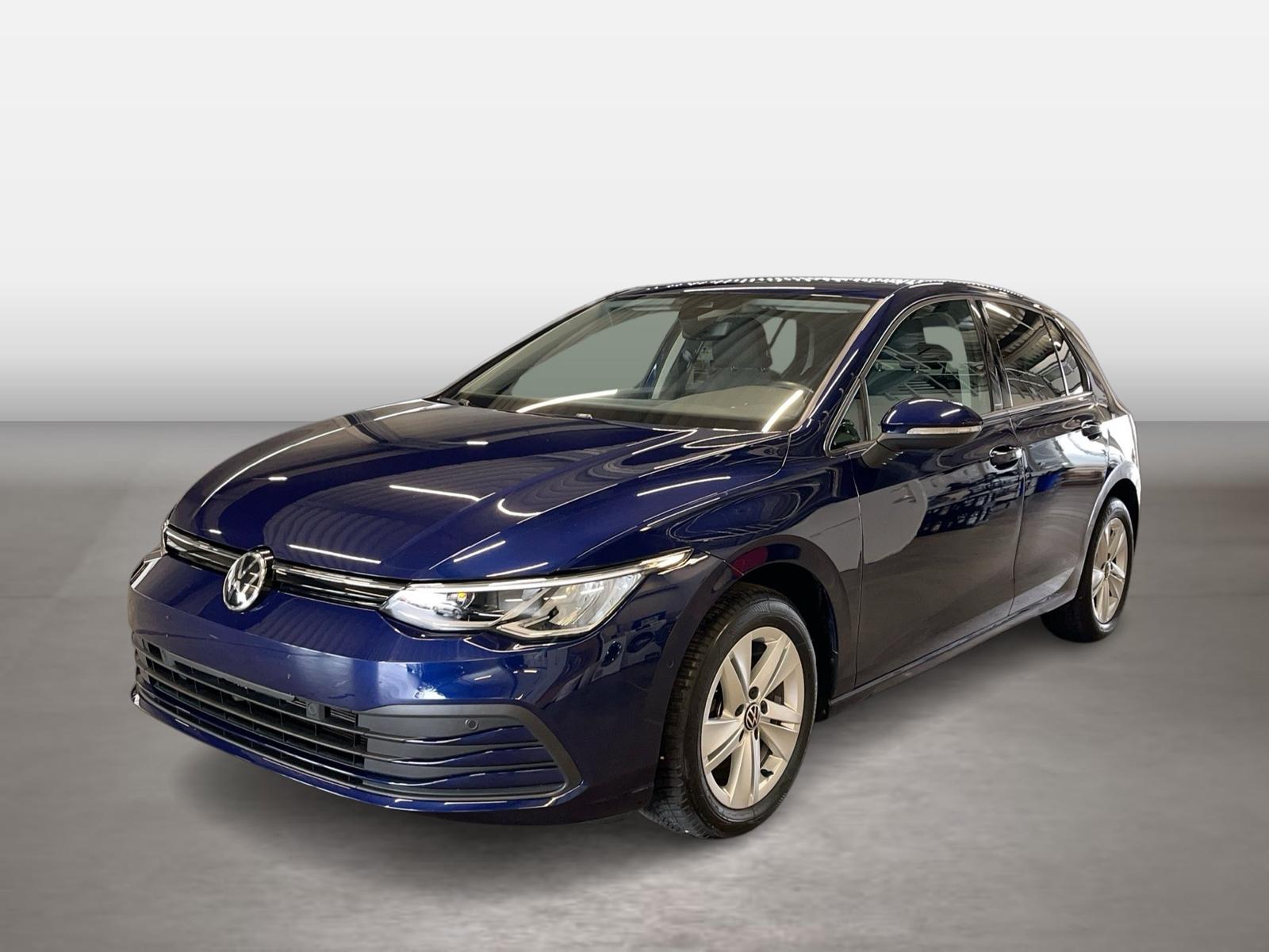Volkswagen Golf VIII Life 1.0 TSI 4xSHZ ACC KlimaA LED LM