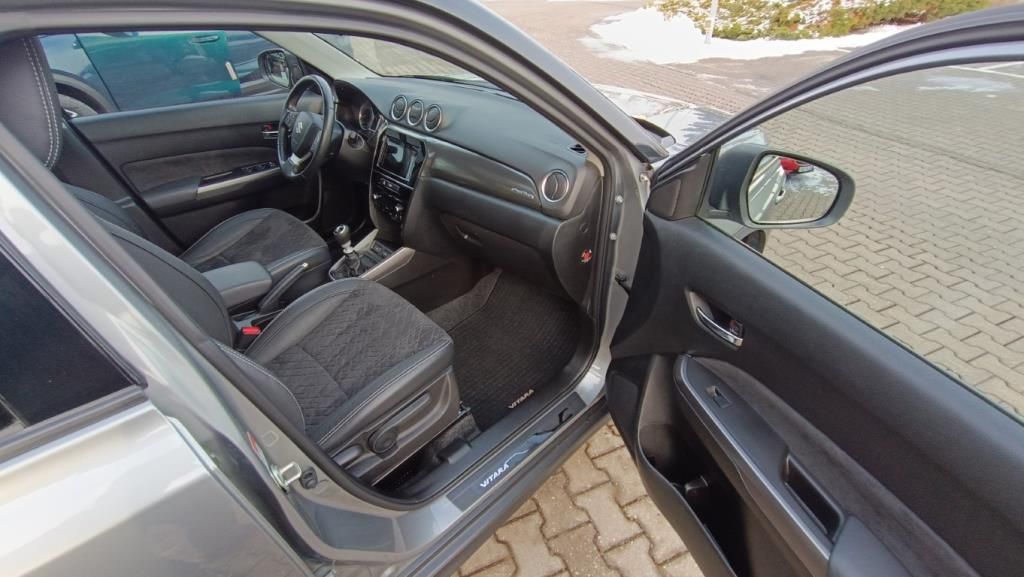 Autohaus Franke & Ebert -  Suzuki VITARA COMFORT+ ALLGRIP HYBRID 1,4   95 KW 129 P - Bild 18